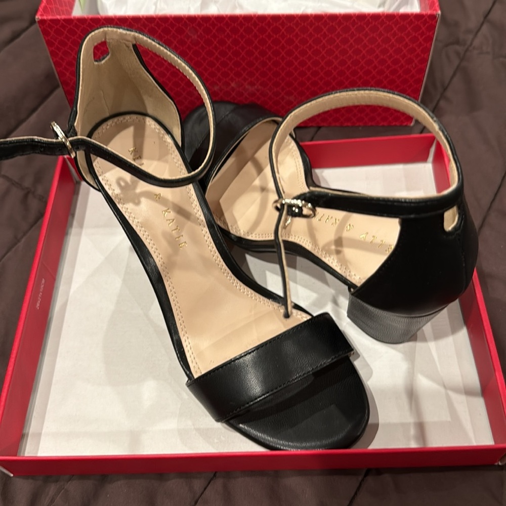 🖤 KELLY and Katie, black heel shoes🖤